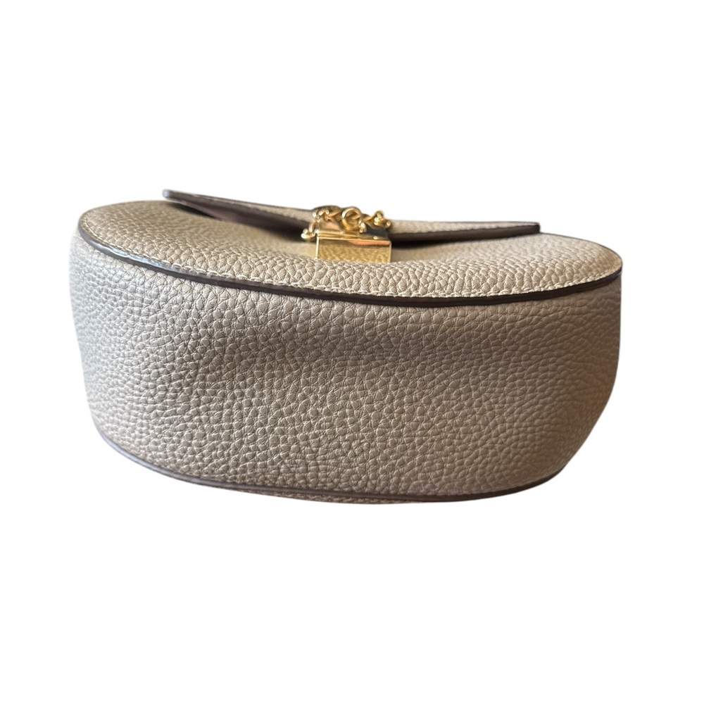 LACATTURA Lige Taupe Leather Crossbody - Picture 7 of 9